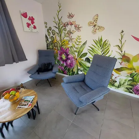 Au Des Bergeronnettes. Apartamento Somme-Leuze