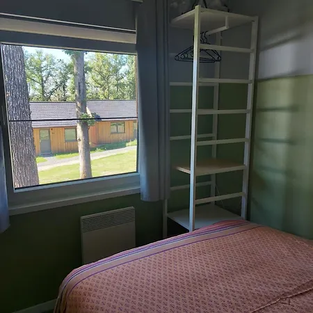 Au Des Bergeronnettes. 소메레우제