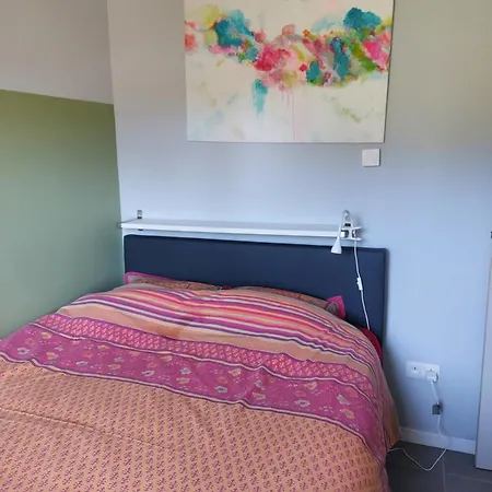 Au Des Bergeronnettes. * Somme-Leuze